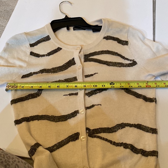 Moda international cardigan with beaded patten 95% silk and 5% cashmere. Small - Picture 9 of 9